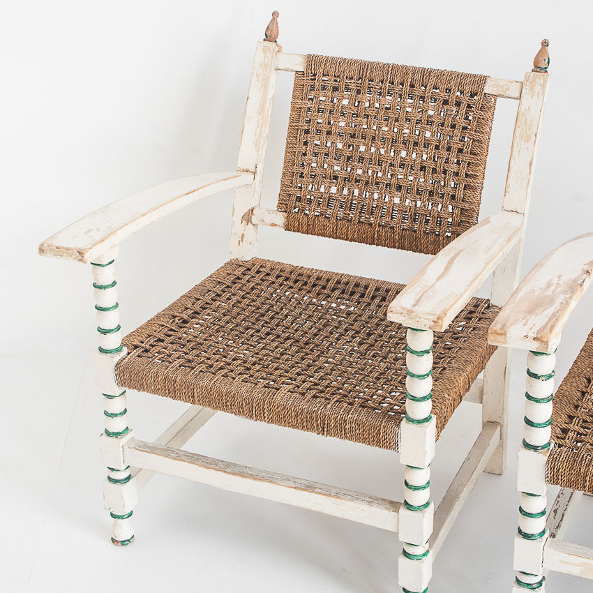 Set of vintage wooden and woven rope armchairs with a matching table. Spain, 1960s.