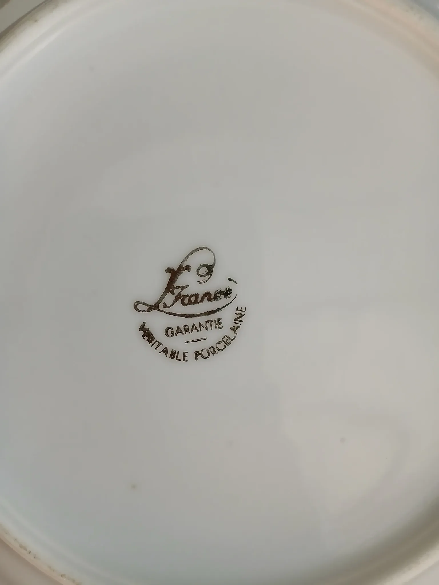 6 antique deep plates in porcelain