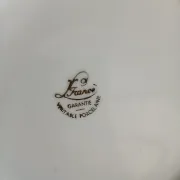 6 antique deep plates in porcelain
