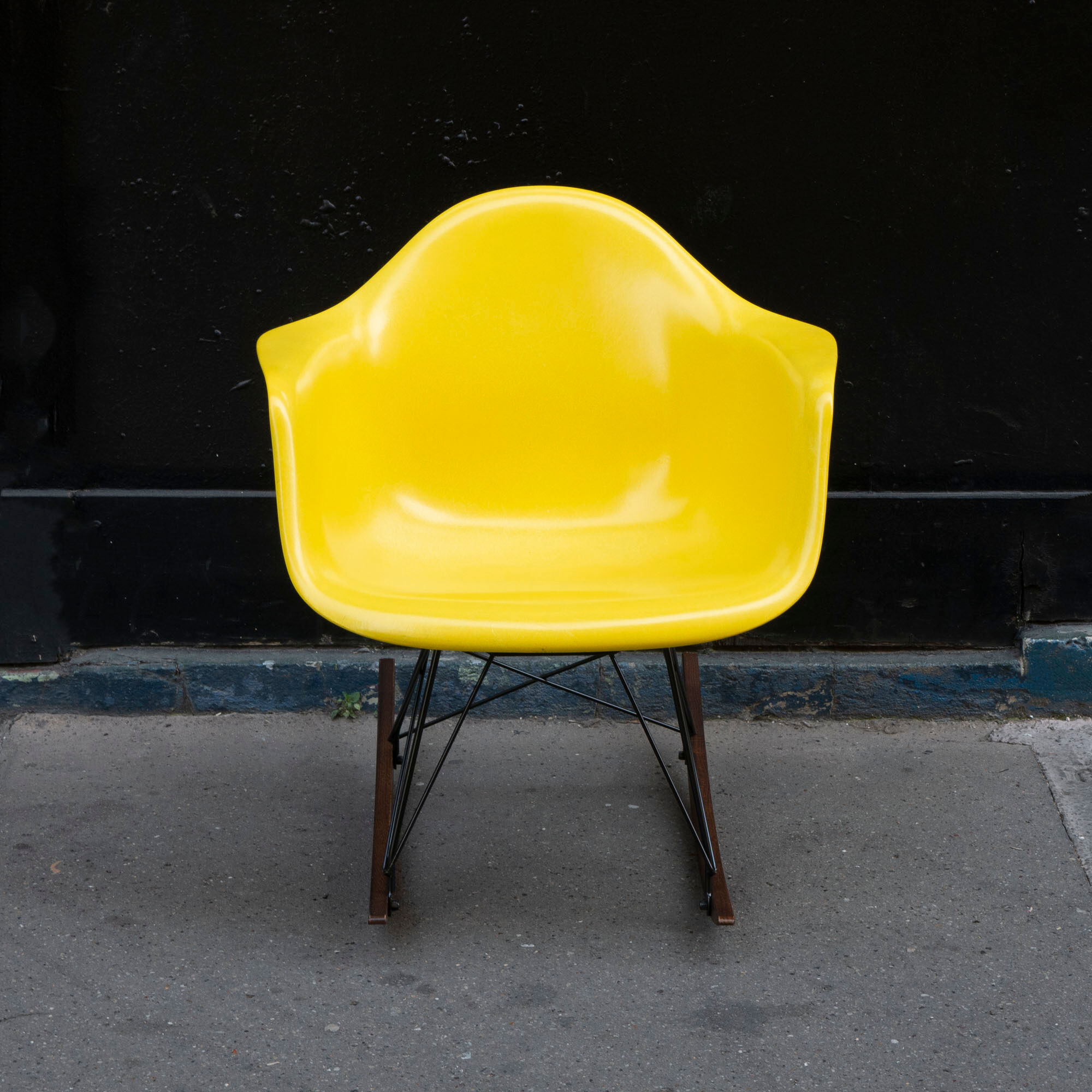 Rocking Chair Bright Yellow by Charles & Ray Eames - Herman Miller