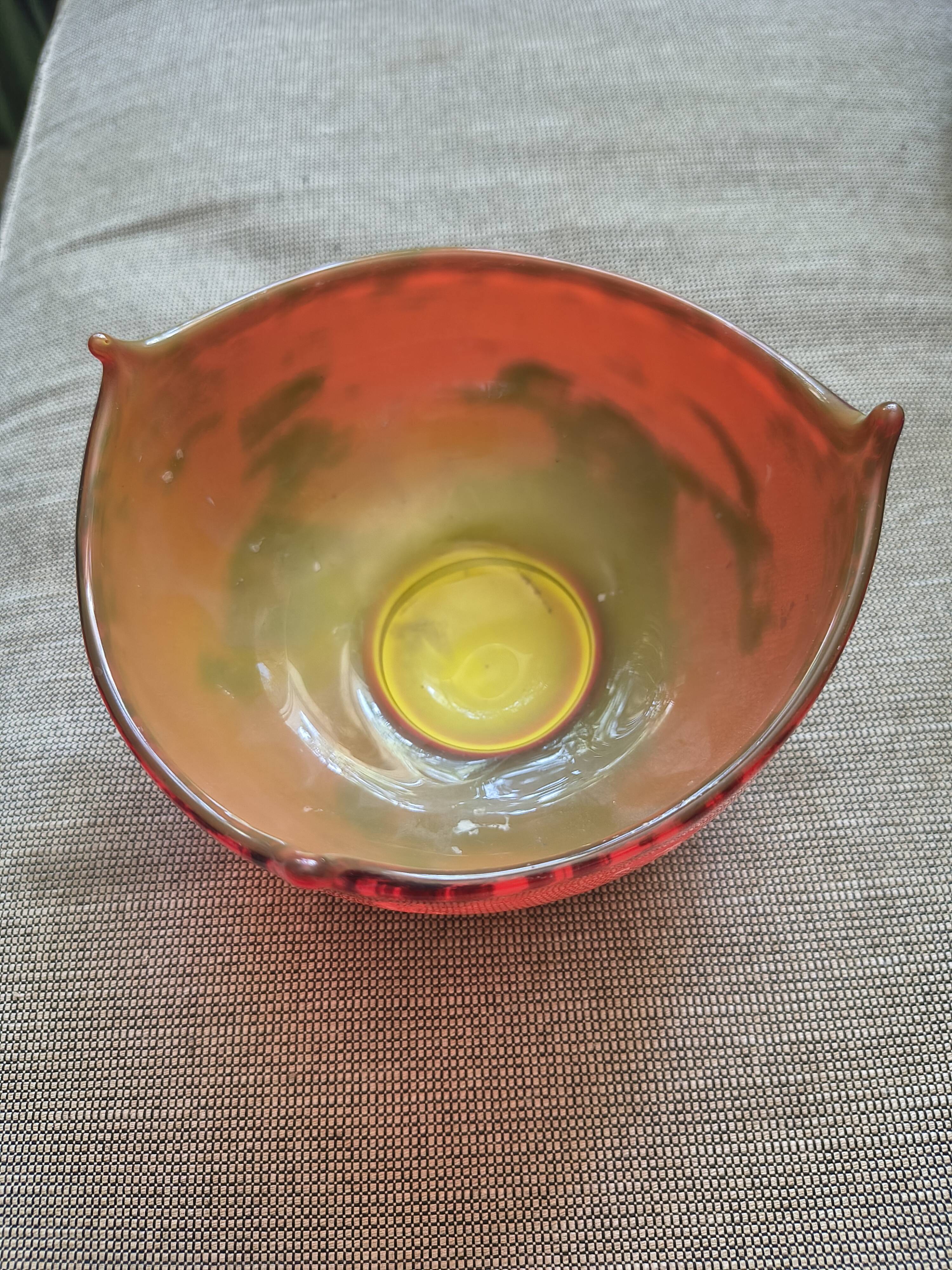Coupe multicolore des Frères Muller Lunéville