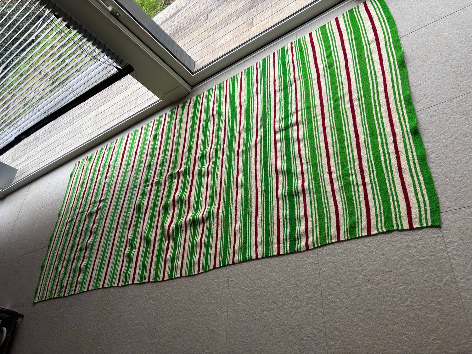 Vintage Moroccan wool rug – 170 x 360 cm | Authentic & handwoven