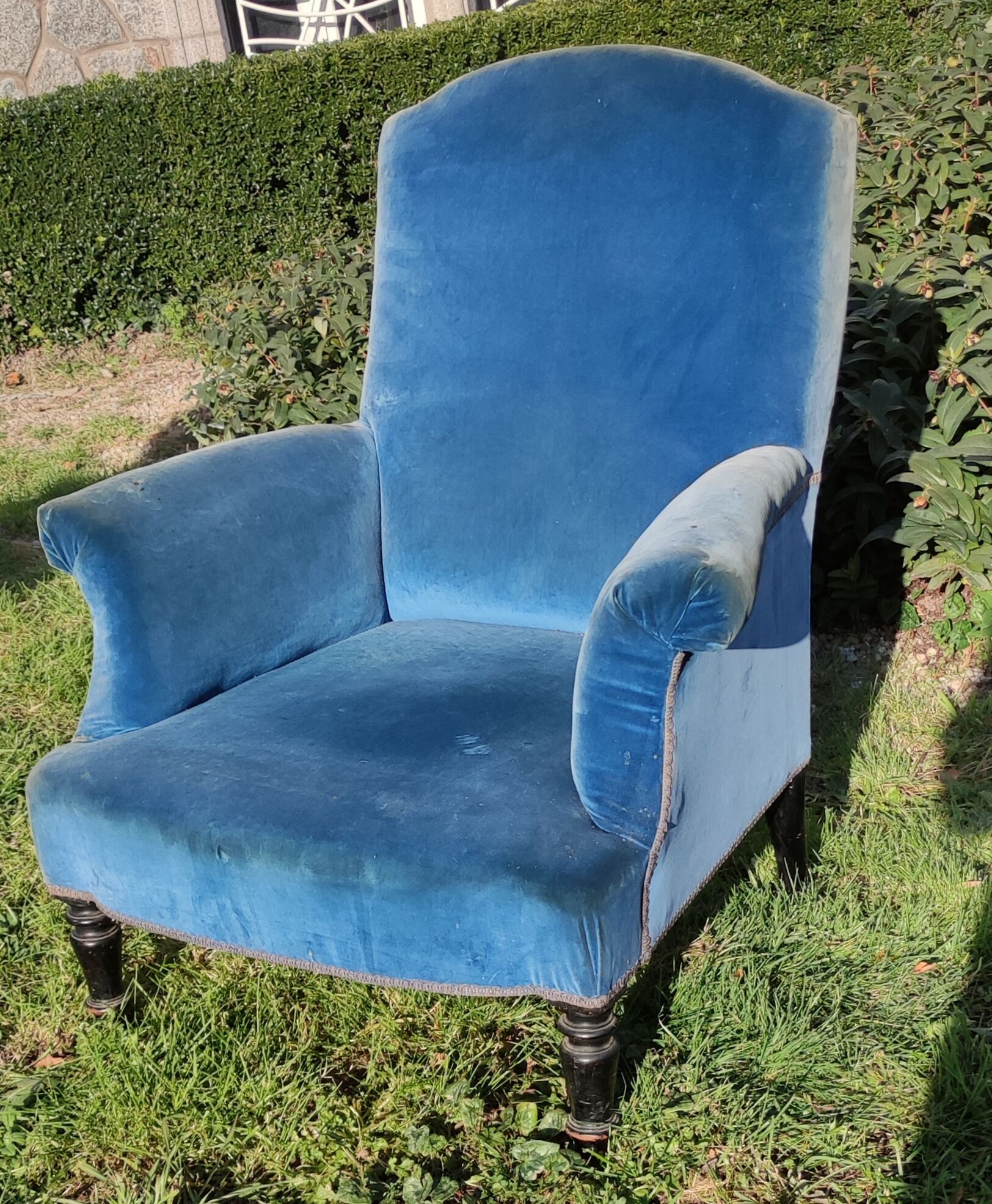 Armchair Napoleon III blue velvet