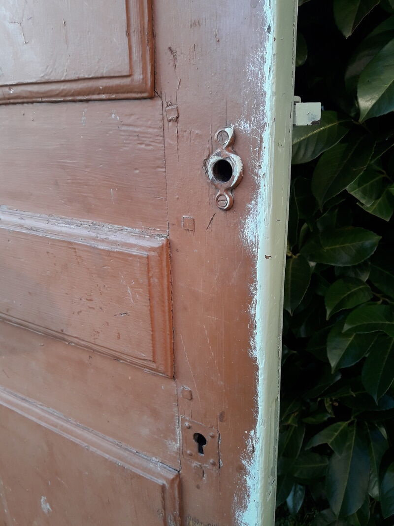 Door 231,5x94,5cm of communication formerly landing