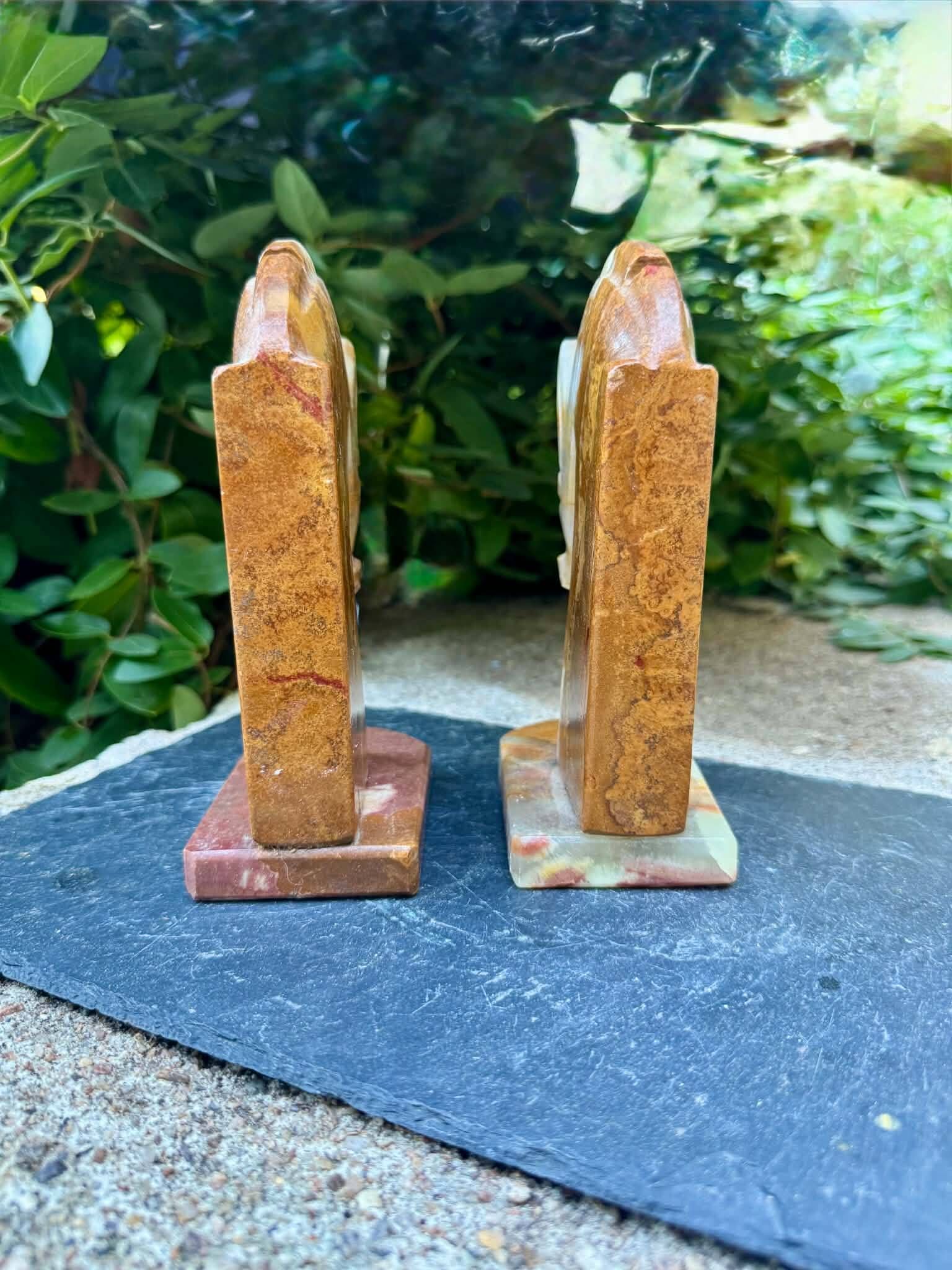 Pair of onyx horse bookends from the 1960s, vintage Italy.