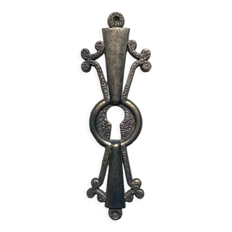 Keyhole entry