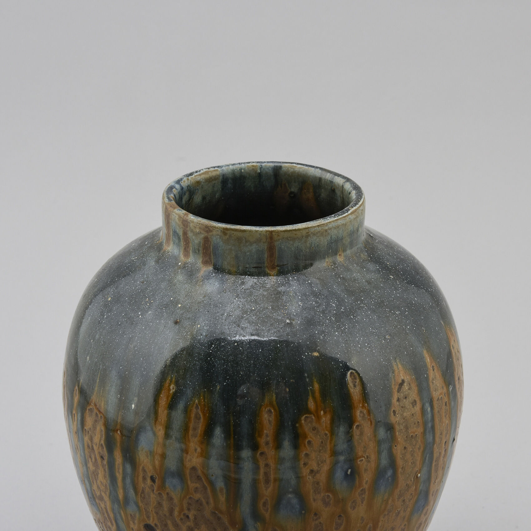 Ceramic vase