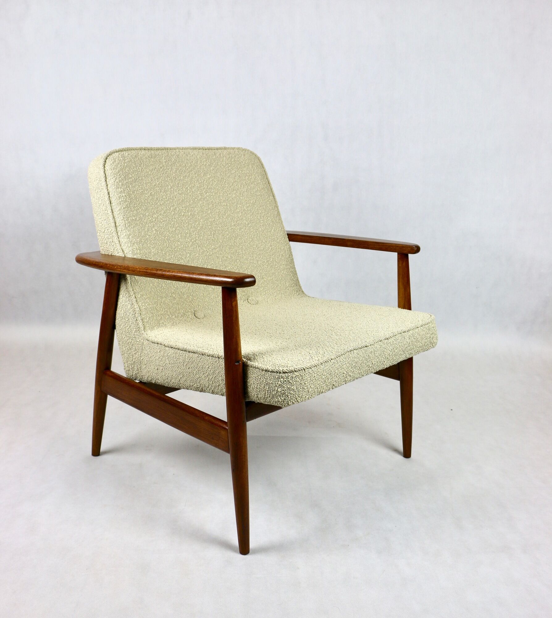 Beige boucle GFM63 lounge chair by J. Kedziorek, 1970s