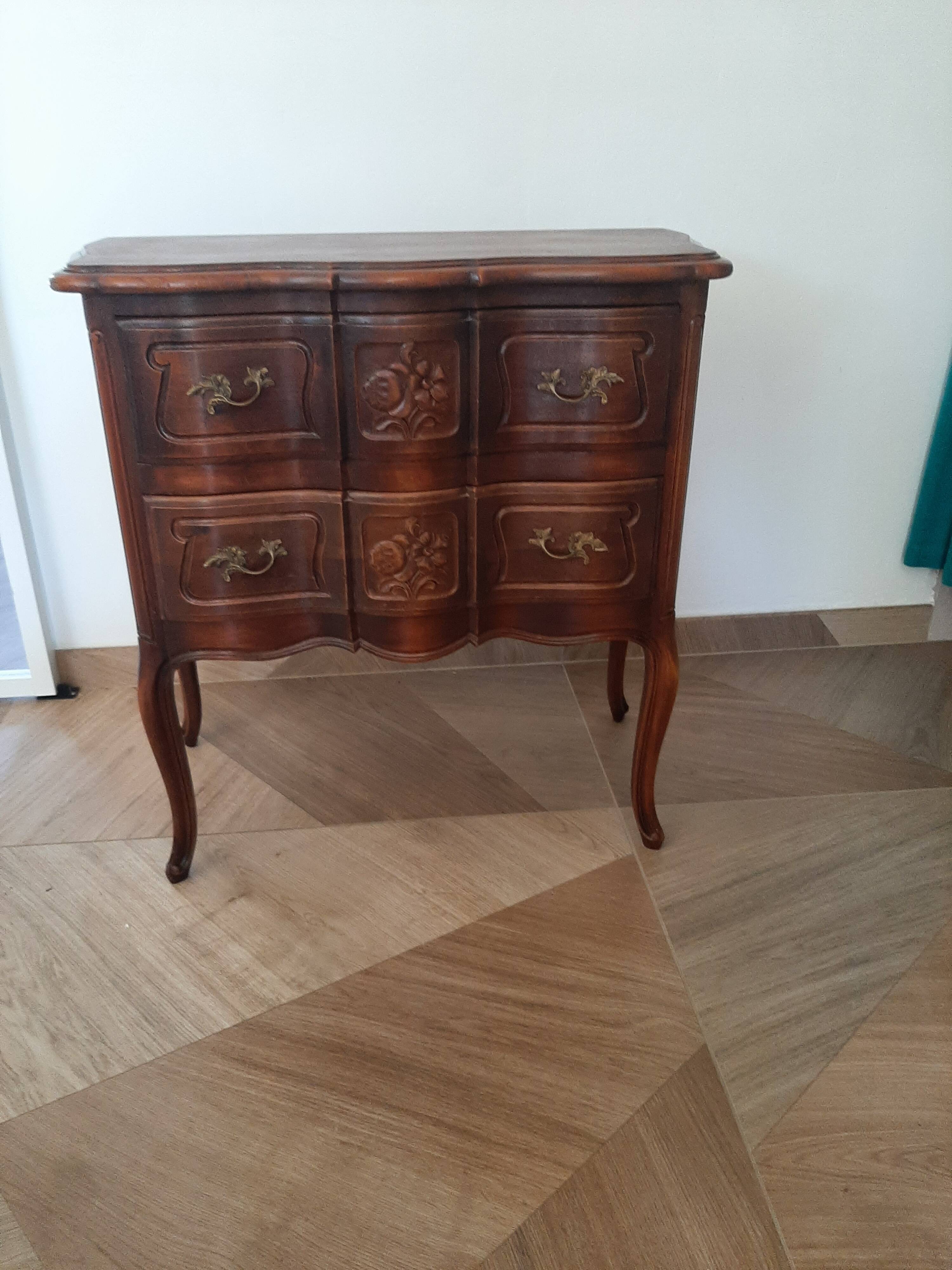 Louis XV style chest of drawers - 2 drawers - Curved feet - 1980s