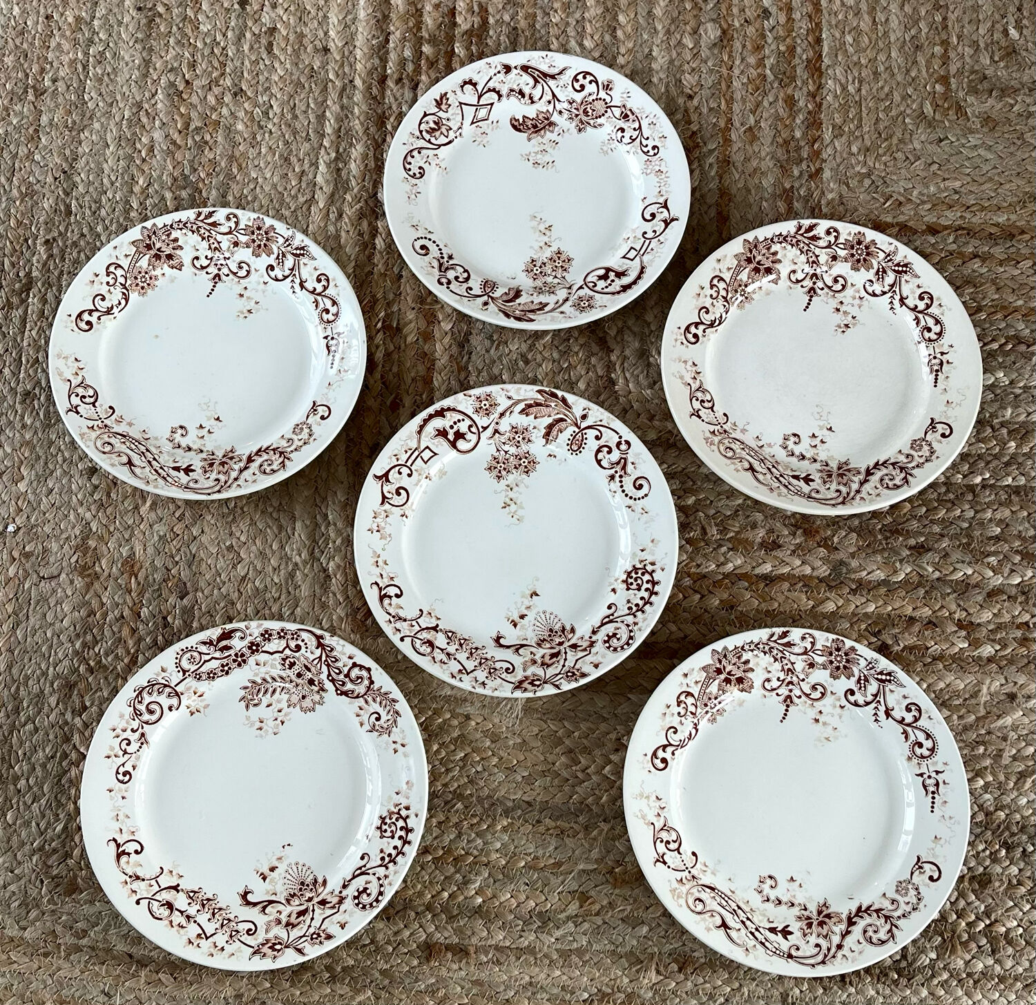 6 old plates in iron earth.