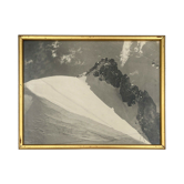 Photo ancienne en noir et blanc montagne artistique dans cadre dore