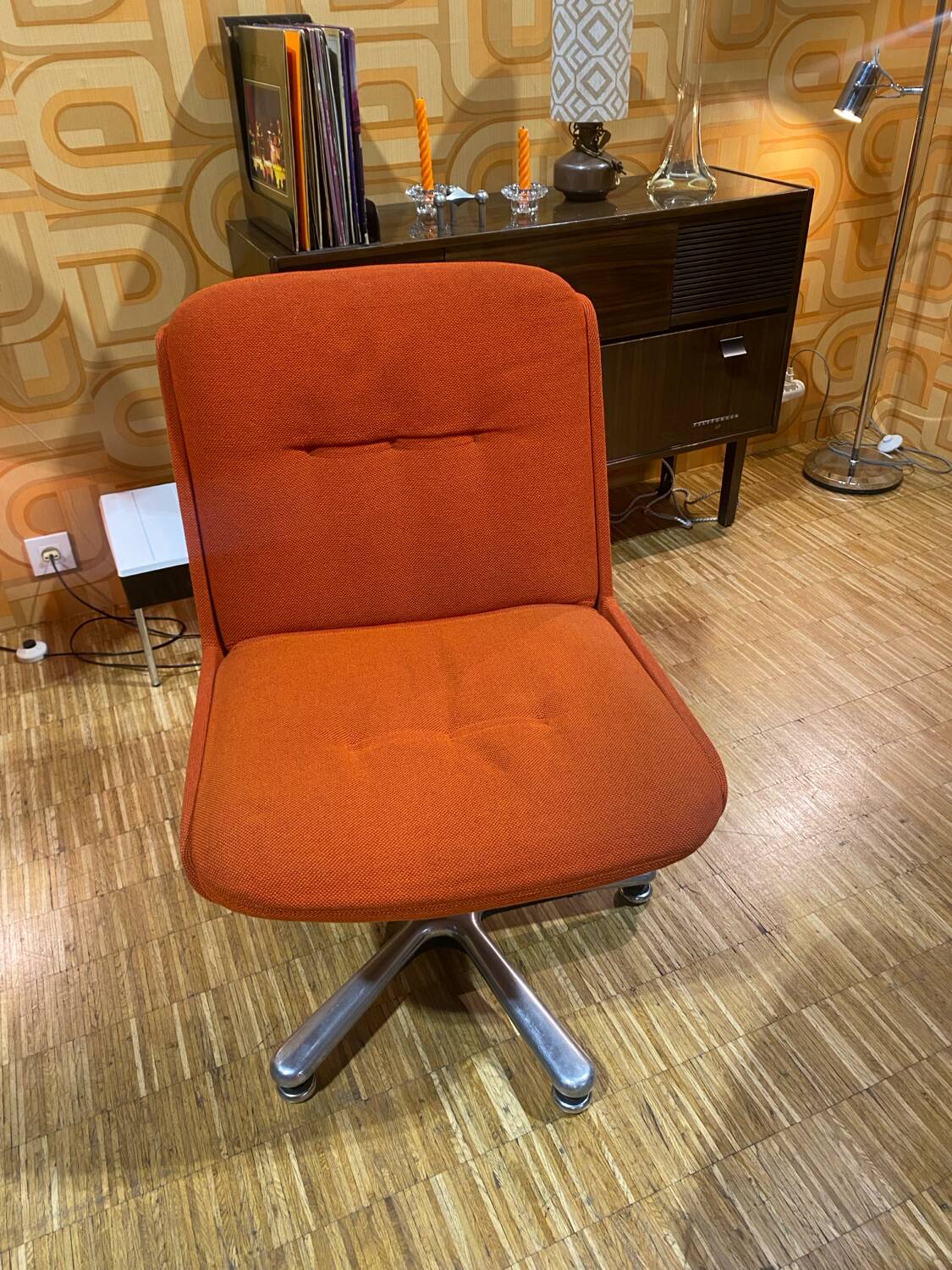 Fauteuils orange 70’S pivotants