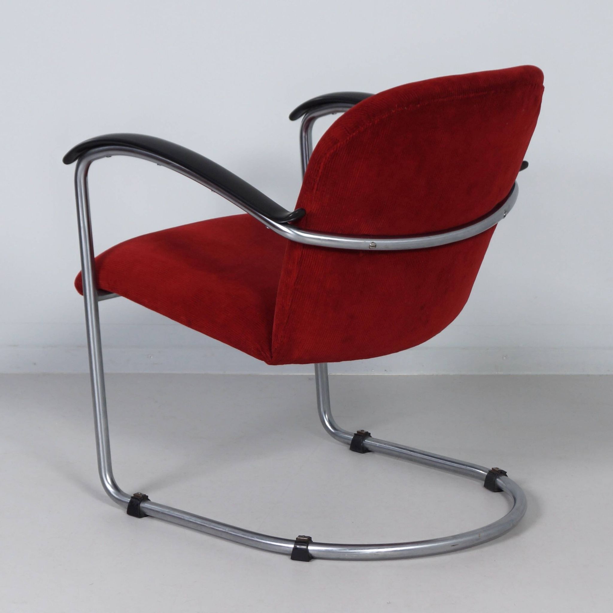 414 armchair by W.H. Gispen for Gispen, 1950s – red, cantilever tube frame
