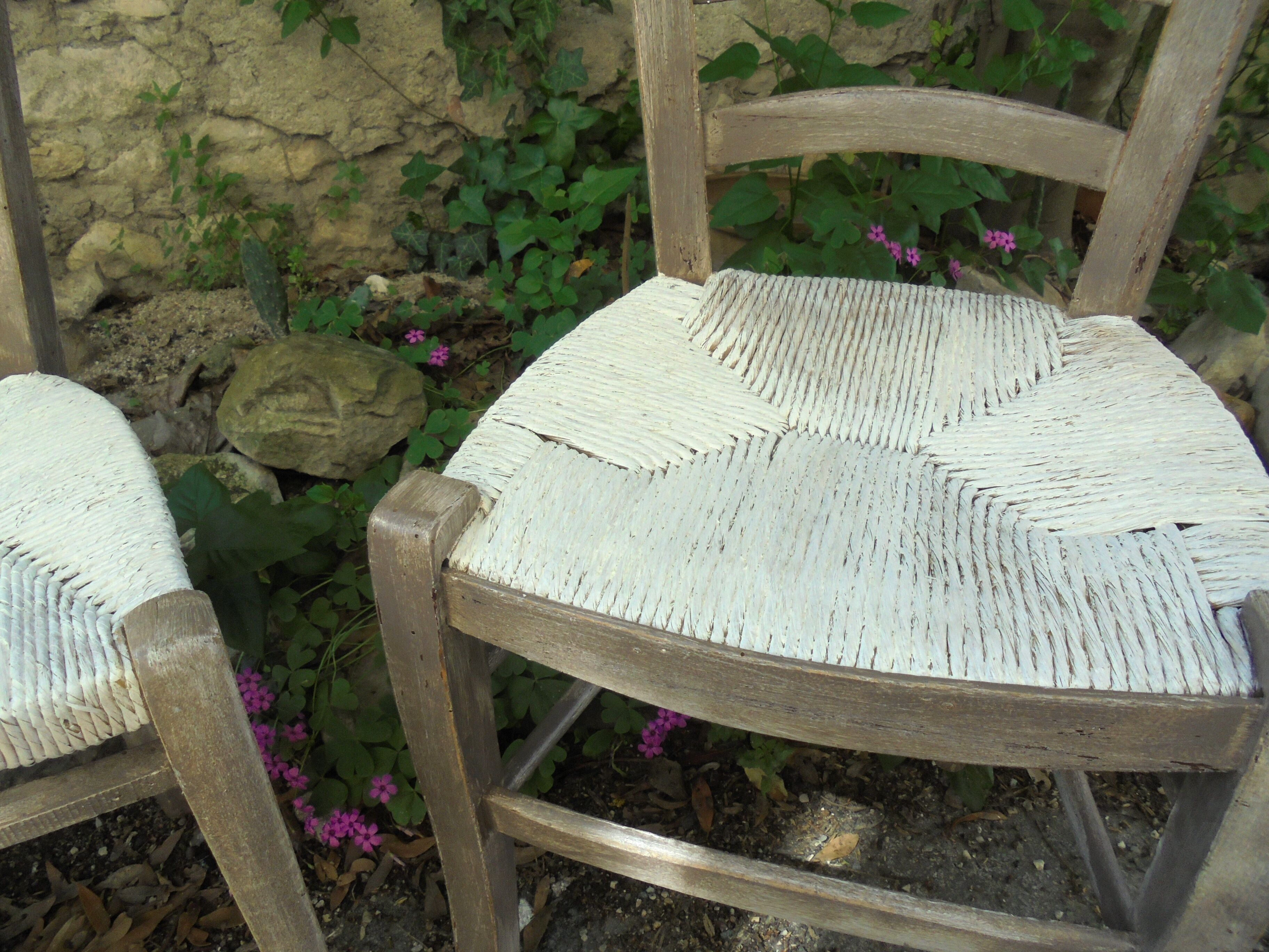 Lot 4 mulched chairs