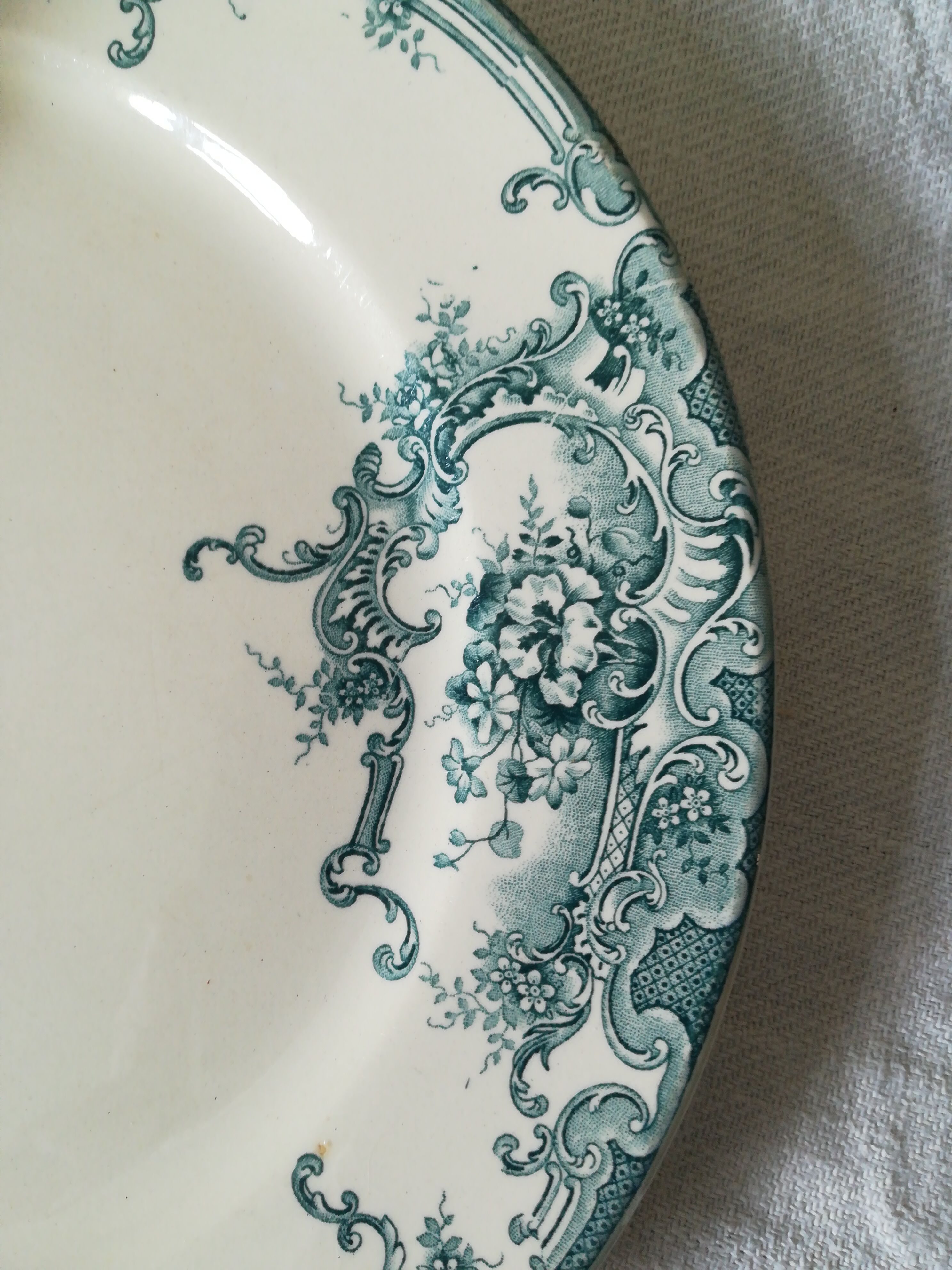 Ensemble d'assiettes terre de fer