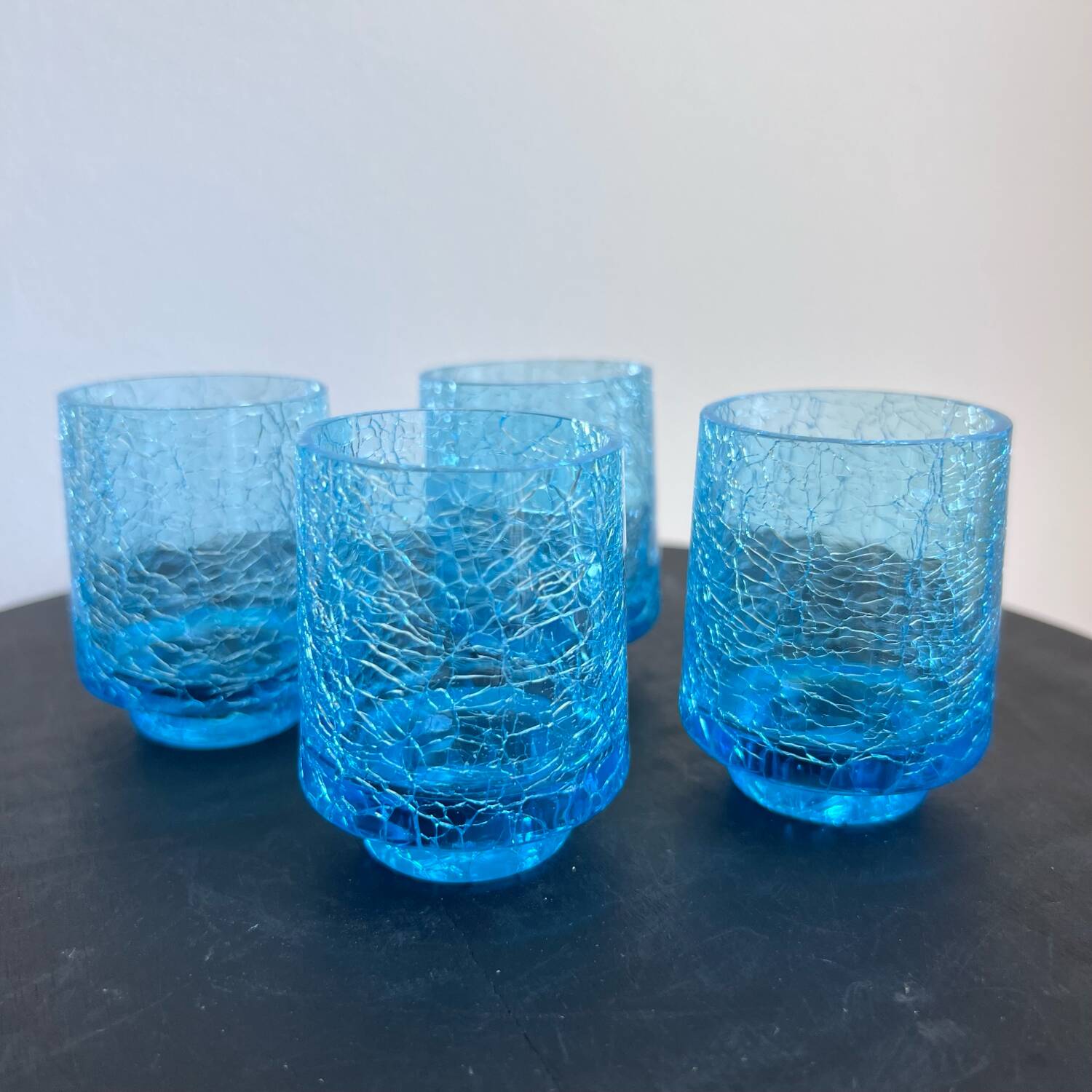 Set of 4 vintage azure blue crackled glass vases – ref. 7239