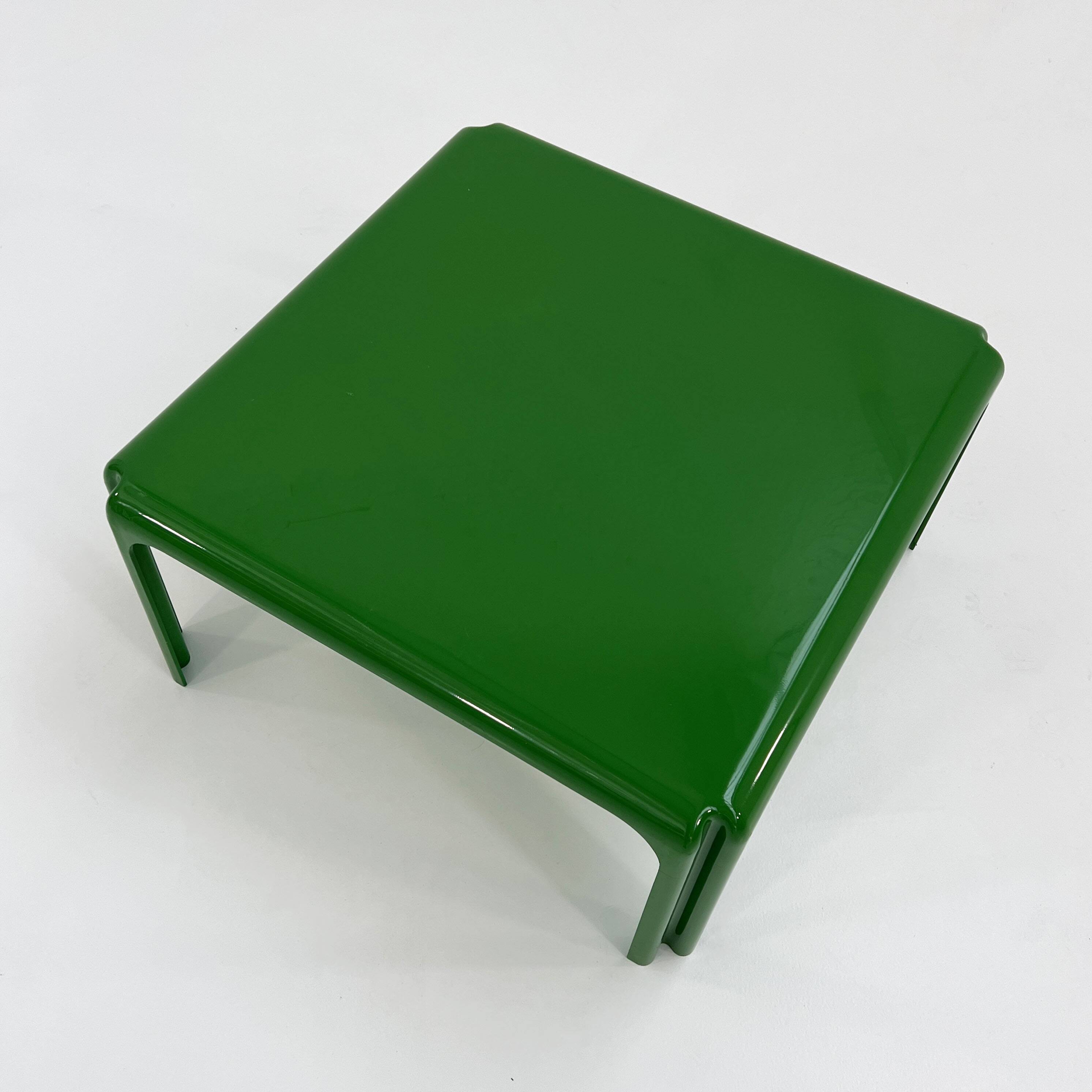 Table basse Arcadia 80 Verte par Vico Magistretti pour Artemide, 1970