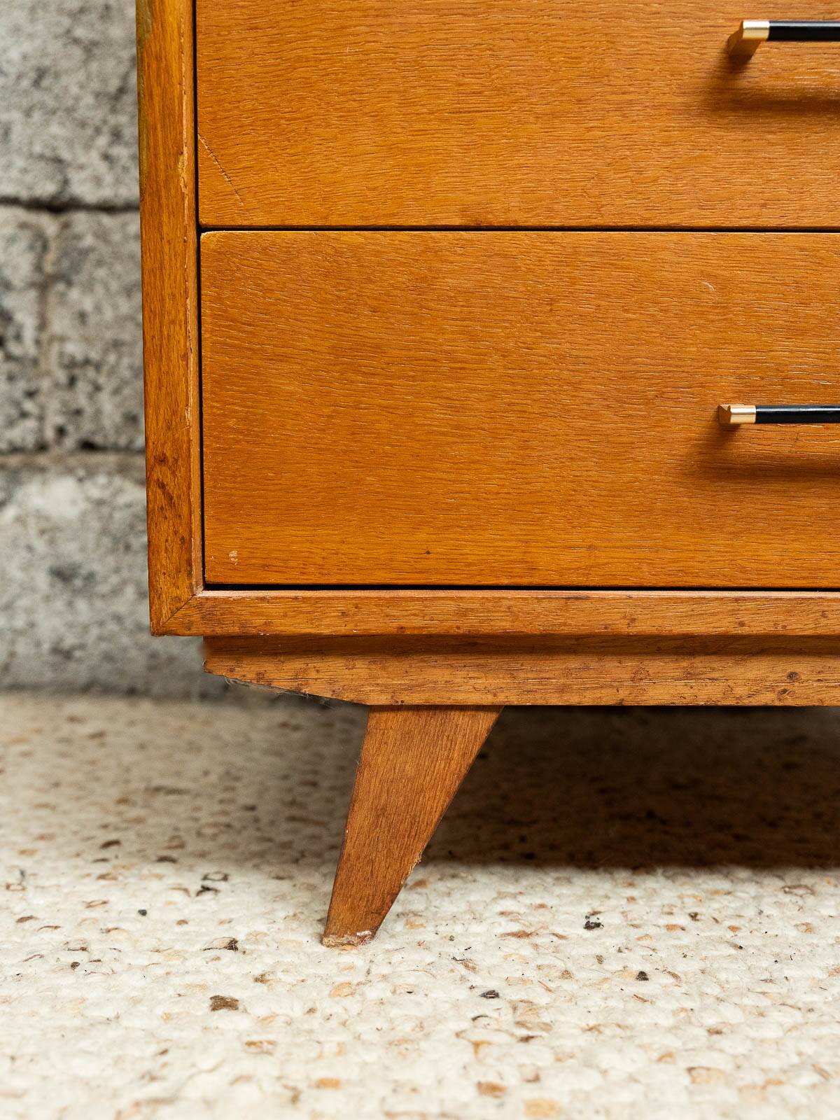 Commode, semainier, chiffonnier vintage de style scandinave