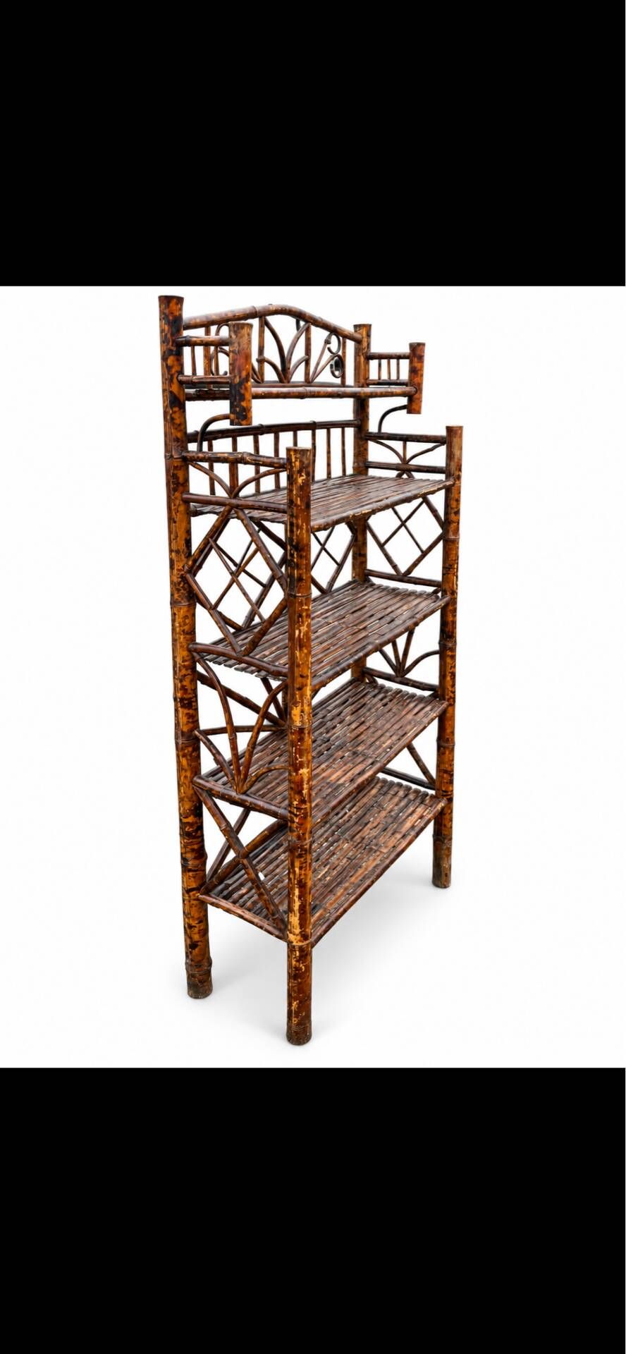 Antique bamboo shelf with 4 levels – Japonese style