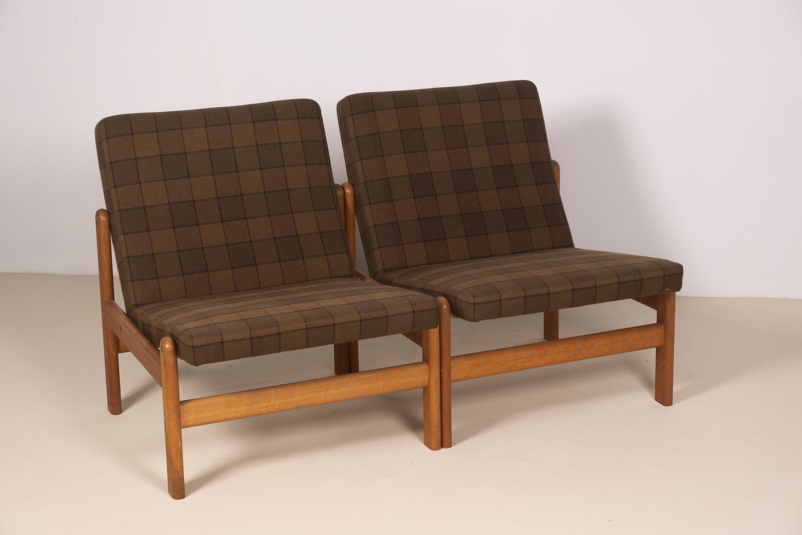 2X Jørgen Bækmark Lounge Chairs Model J84, 1971 Denmark