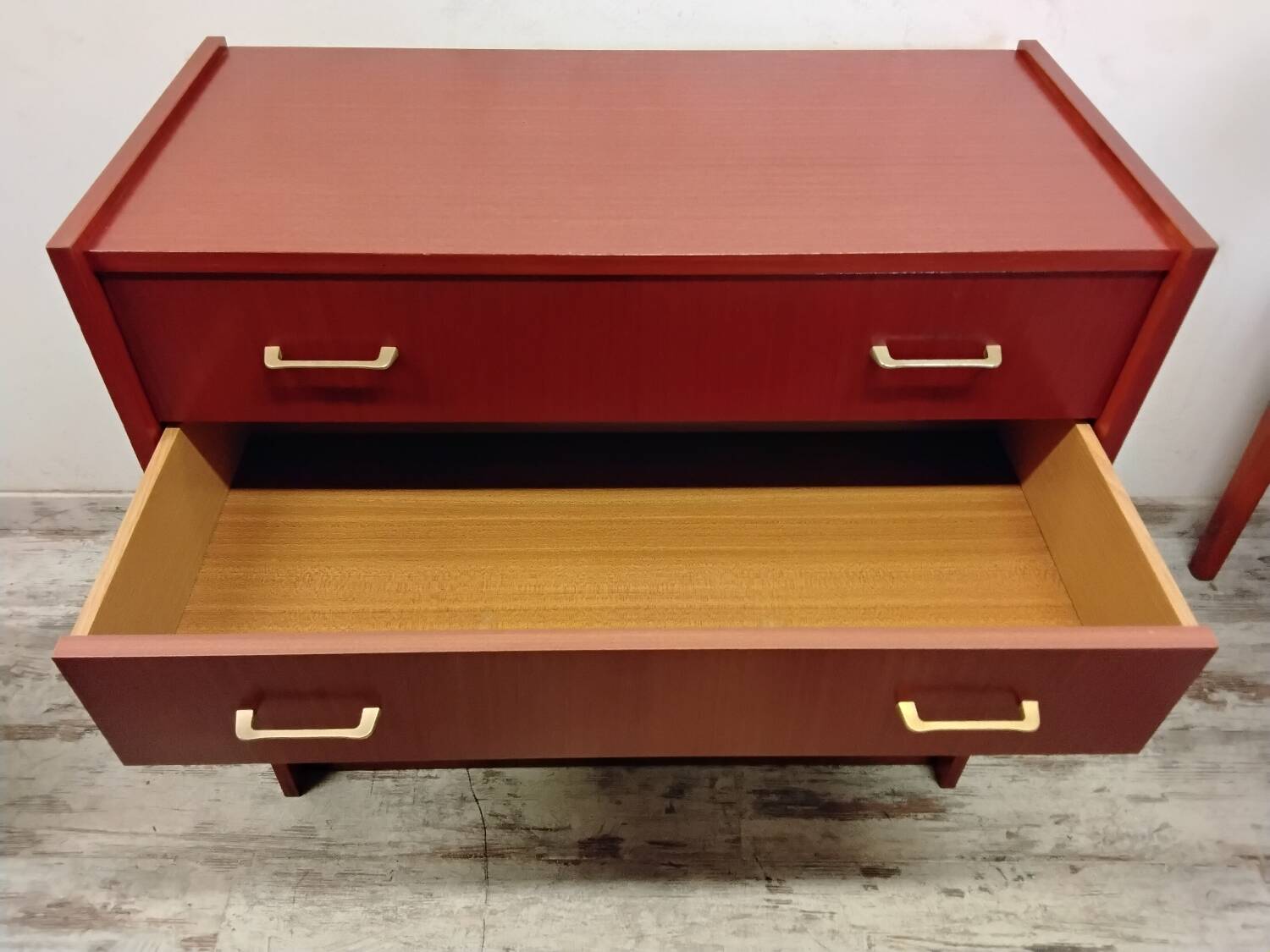 Vintage chest of drawers