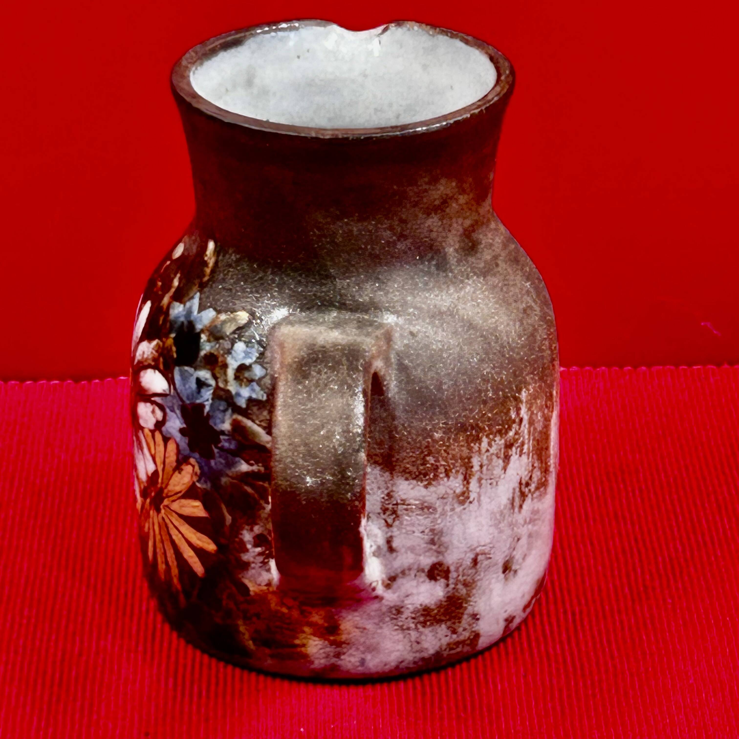 kostanda Vallauris Pichet à lait 1970 rare décor floral H 11,5 cm