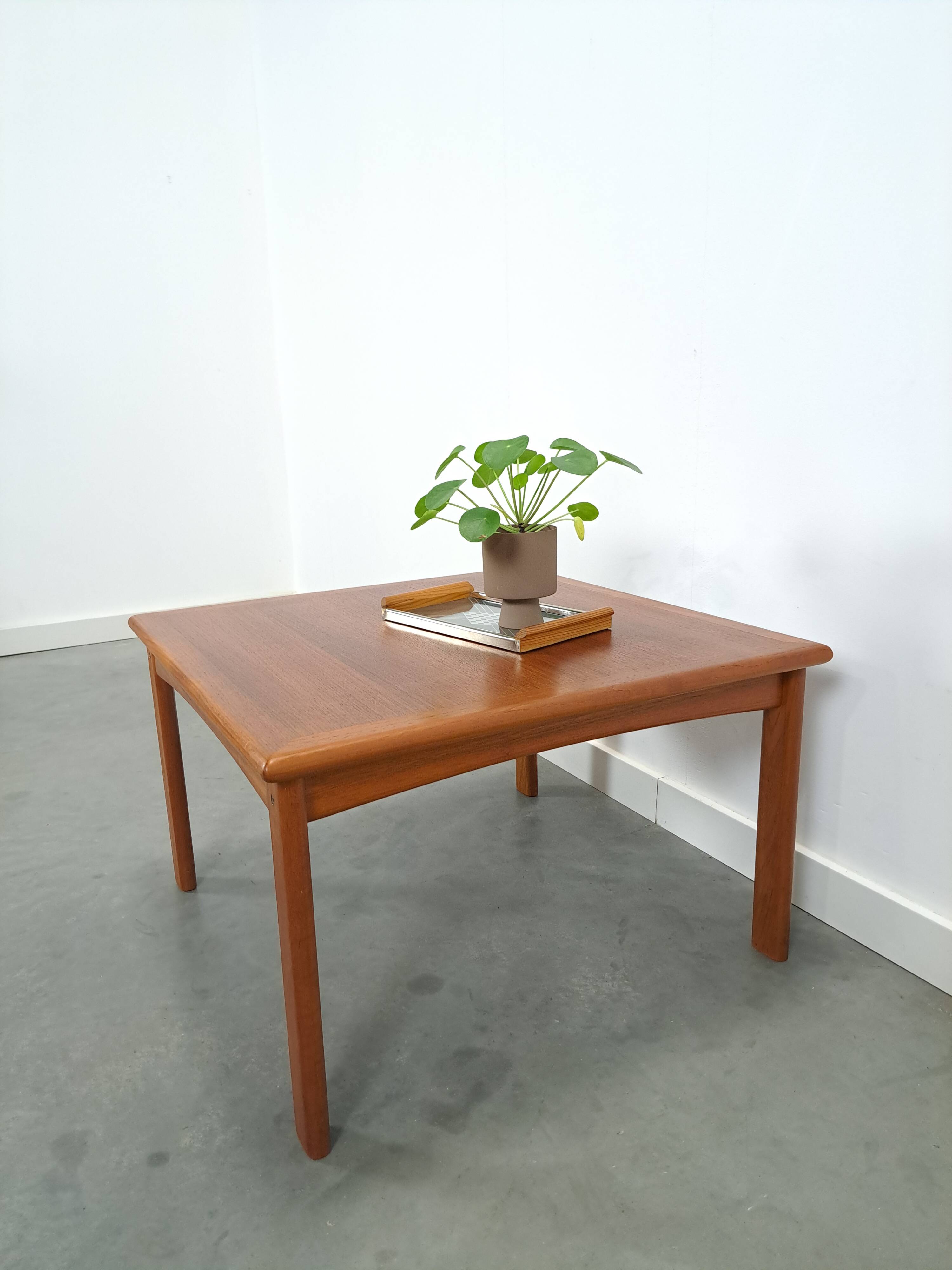 Teak Deens Glostrup vierkante salontafel, nr.1