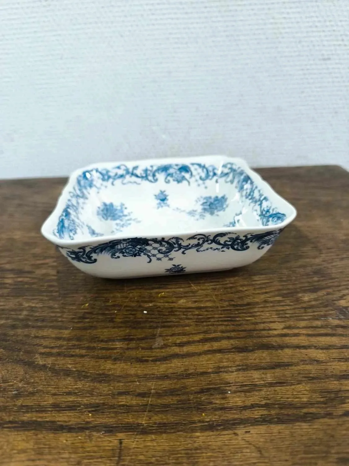 Villeroy & Boch Valeria blue salad bowl