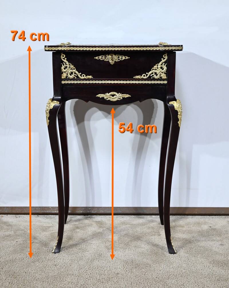 Middle Display Table in Stained Mahogany, Louis XV style, Napoleon III period – Mid-19th century