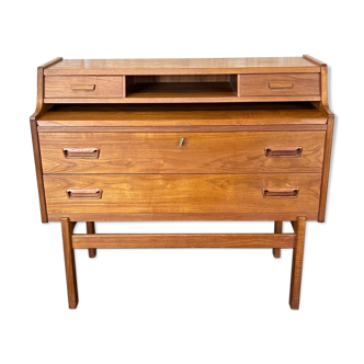 Serving table by Arne Wahl Iversen 60