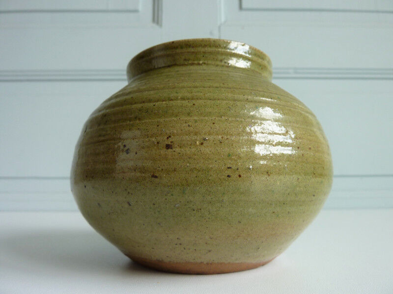 Vintage vase ceramic ball in green sandstone