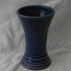 Vase bleu en grès vernissé  de ST AMAND EN PUISAYE.  Signé Fabrice Normand.
