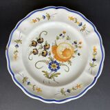 5 earthenware plates
