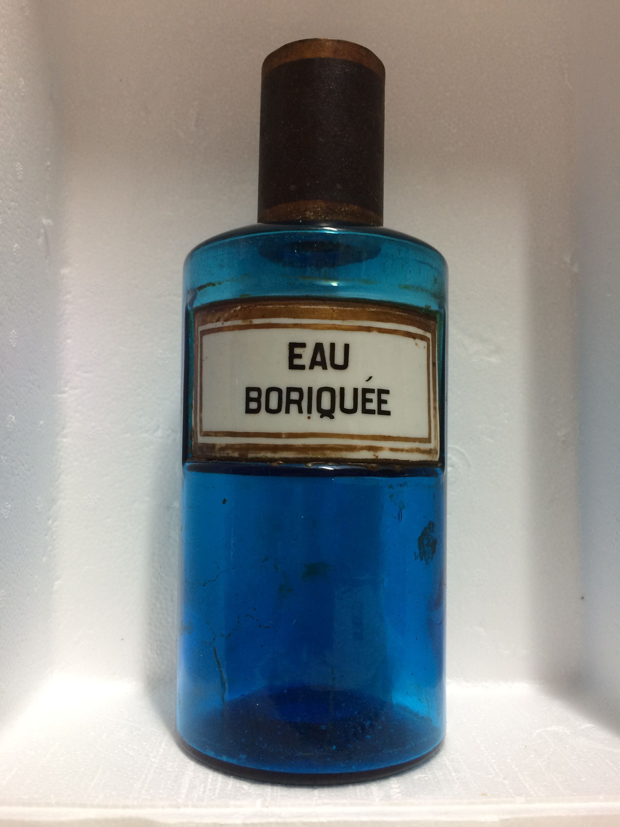 Napoleon III pharmacy pot