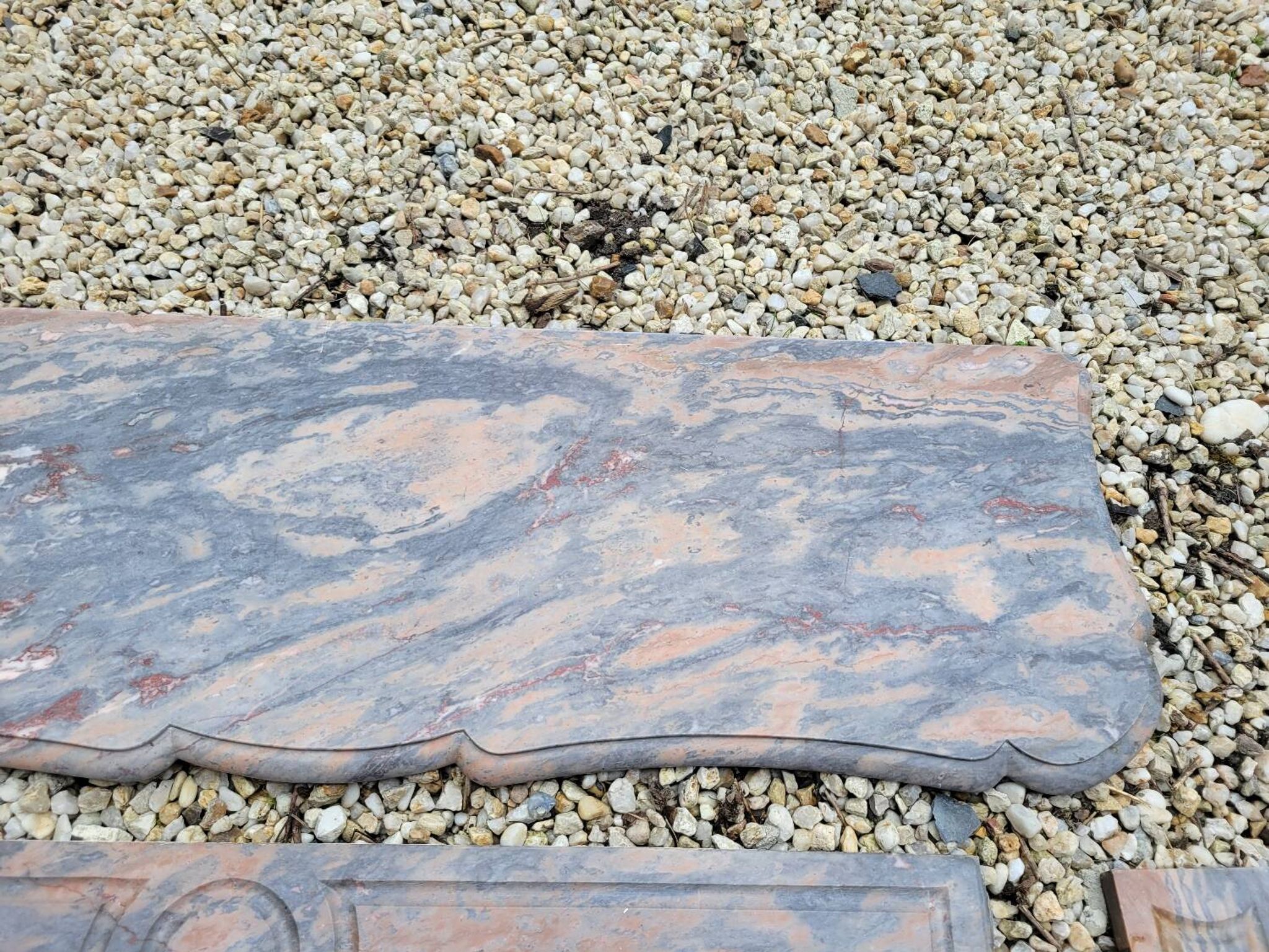 Pompadour fireplace in pink marble