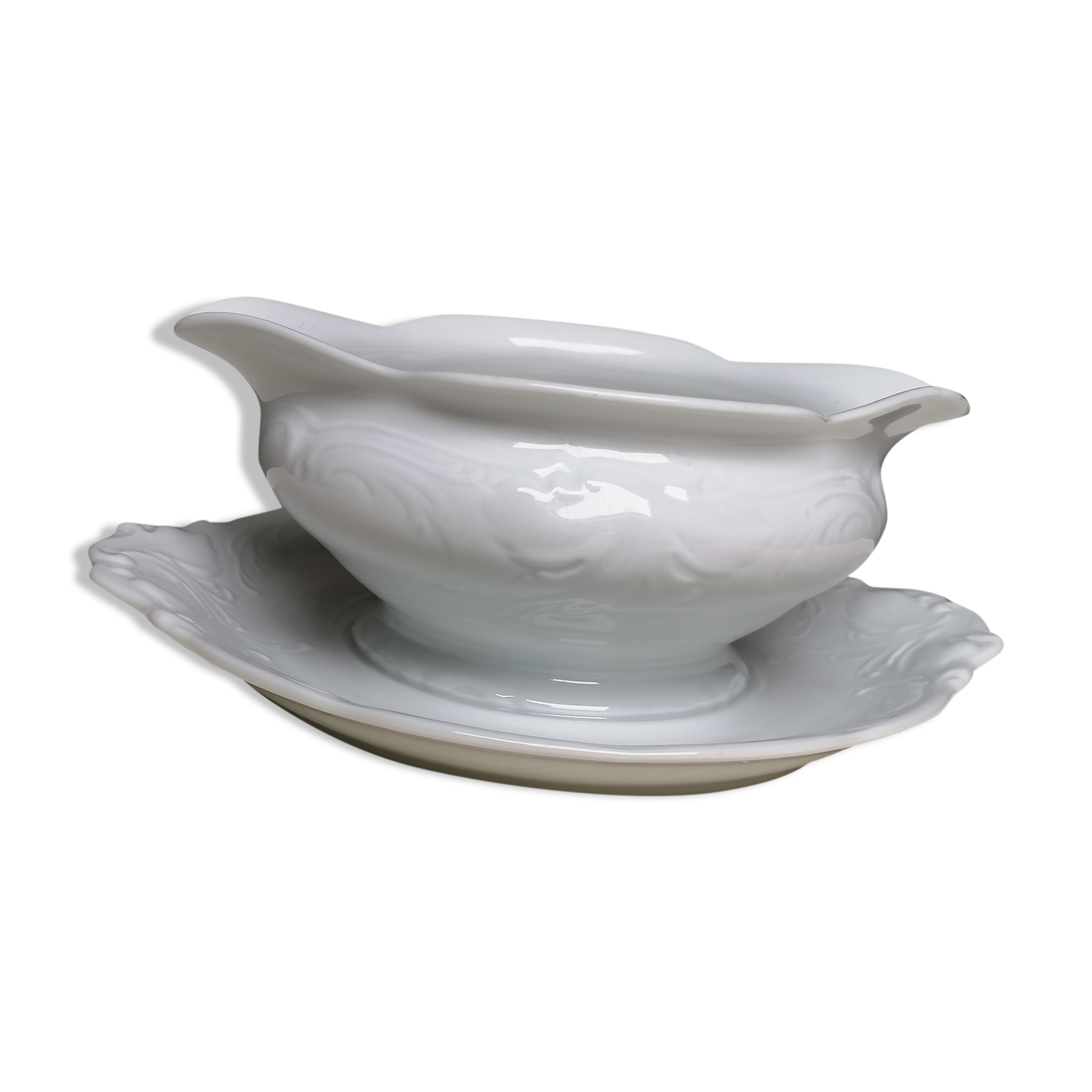 Old porcelain saucière