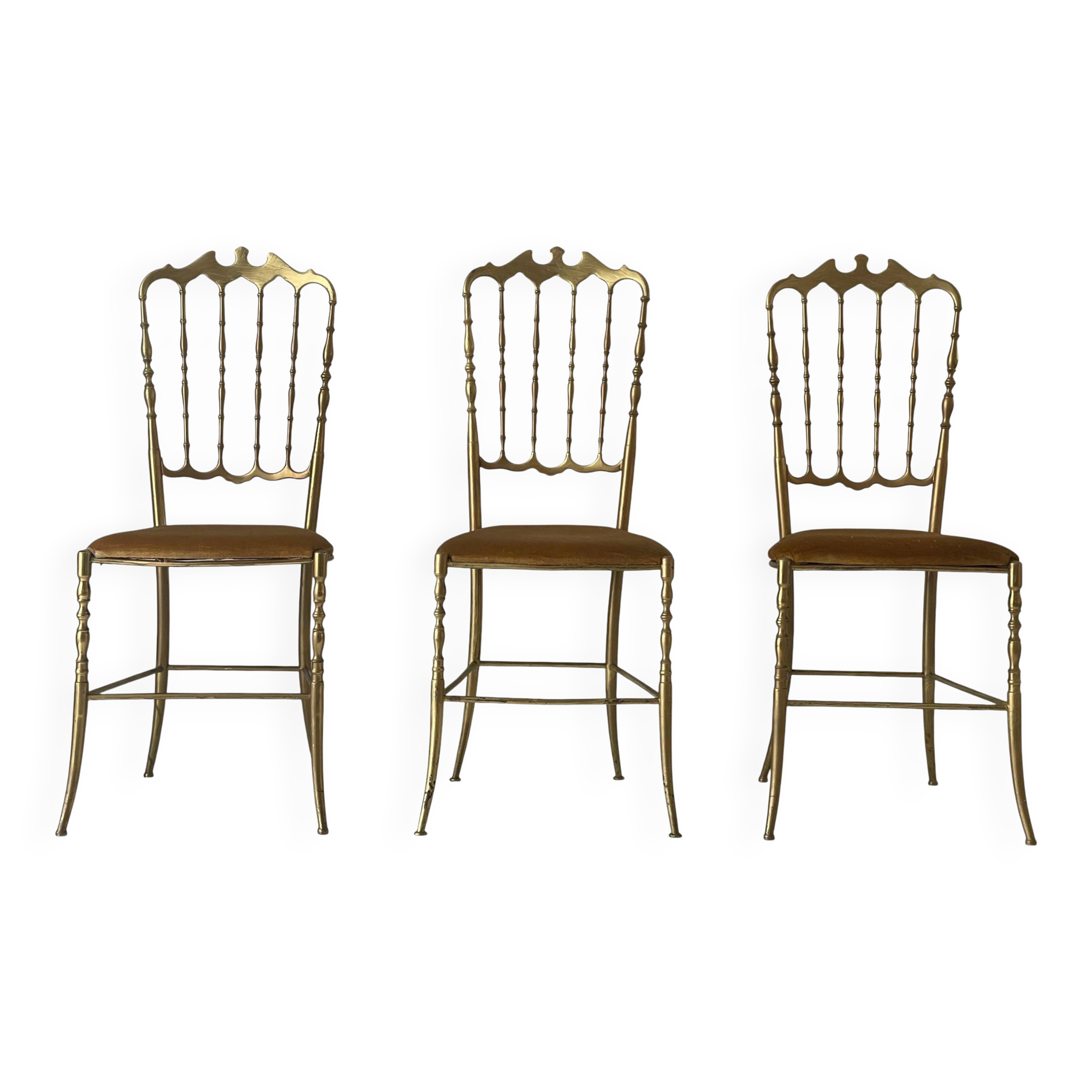 Set of 3 Chiavari chairs in brass with velvet seat and high back, 1950s, Italy.