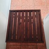 Folding coffee table