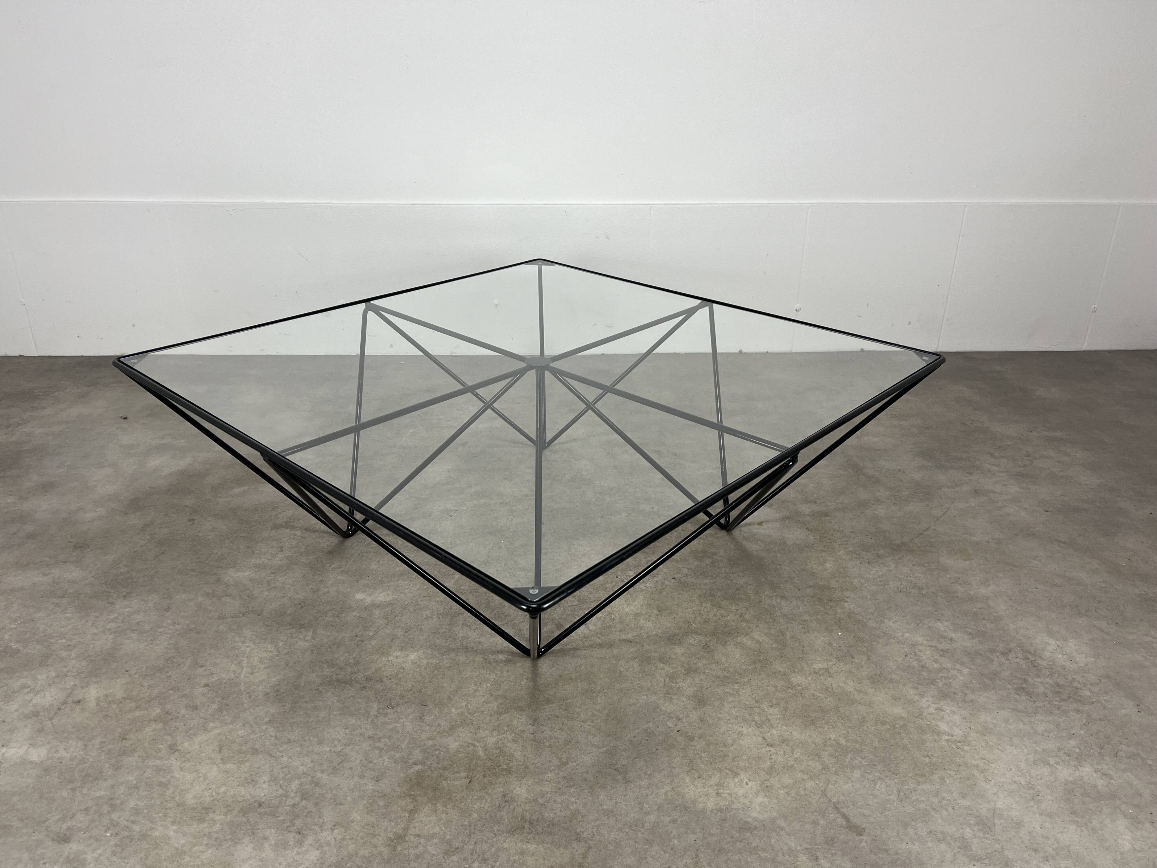 Pyramidal coffee table in steel wire and glass in the style of Piva