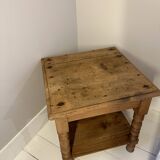 Table de chevet en bois