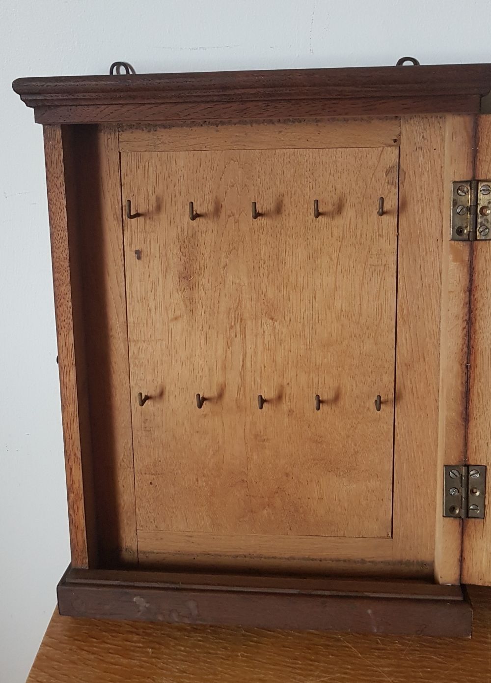 Boite à clefs ancienne