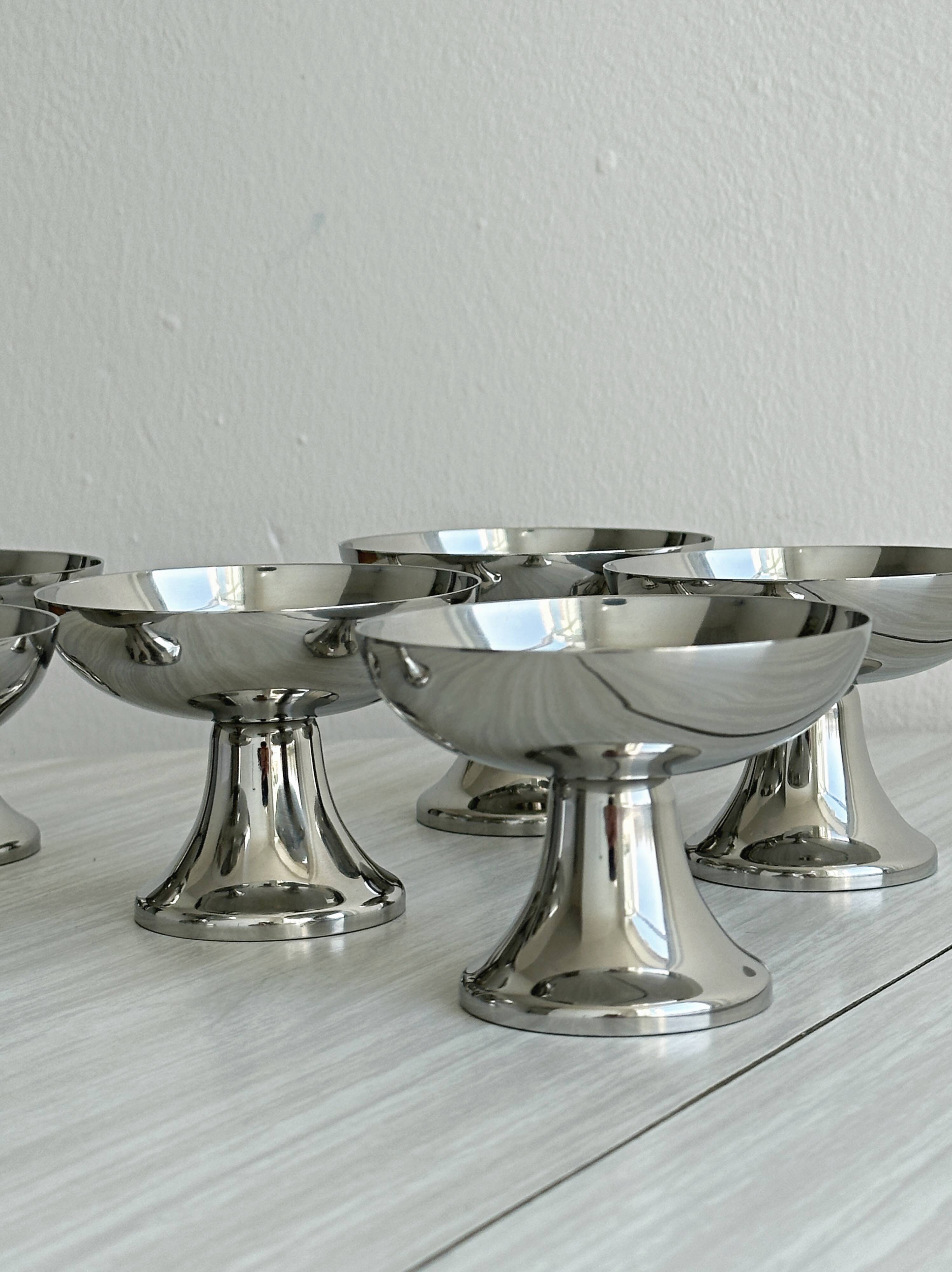 Set of 6 metal ice cream bowls