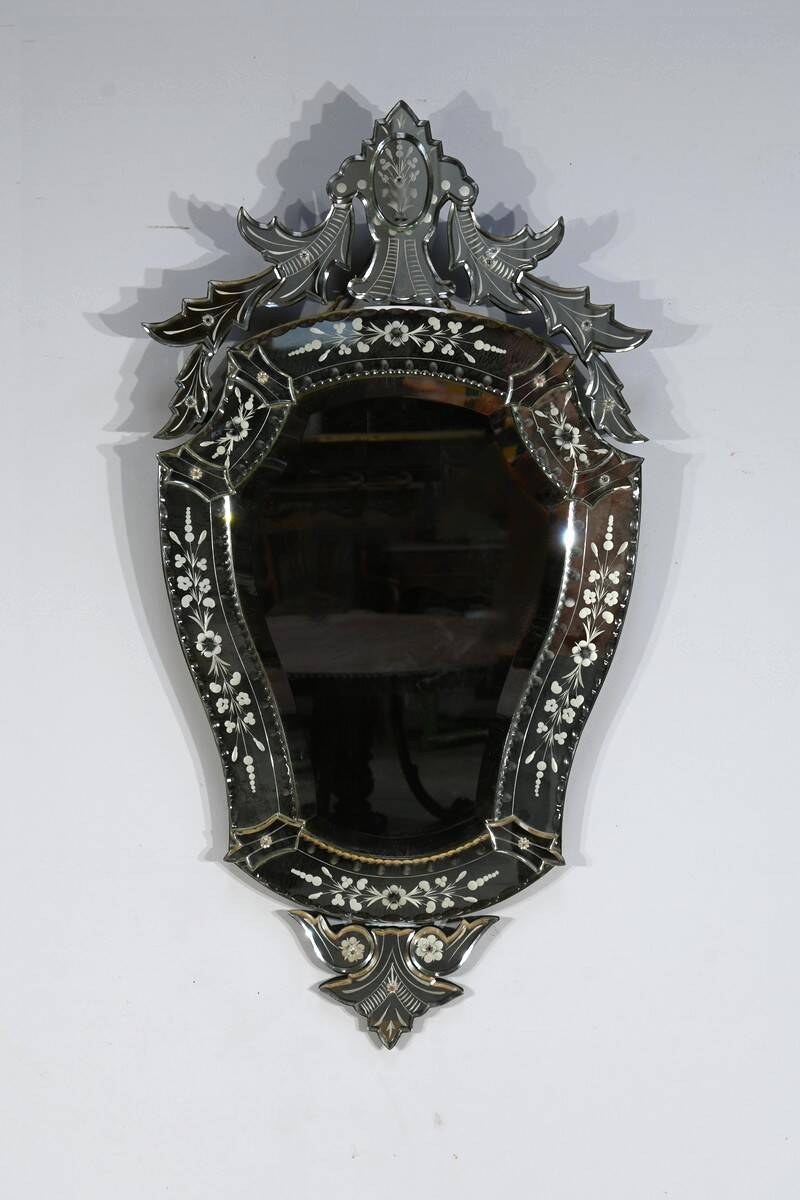 Venetian Mirror in Eglomisé Glass – 1950