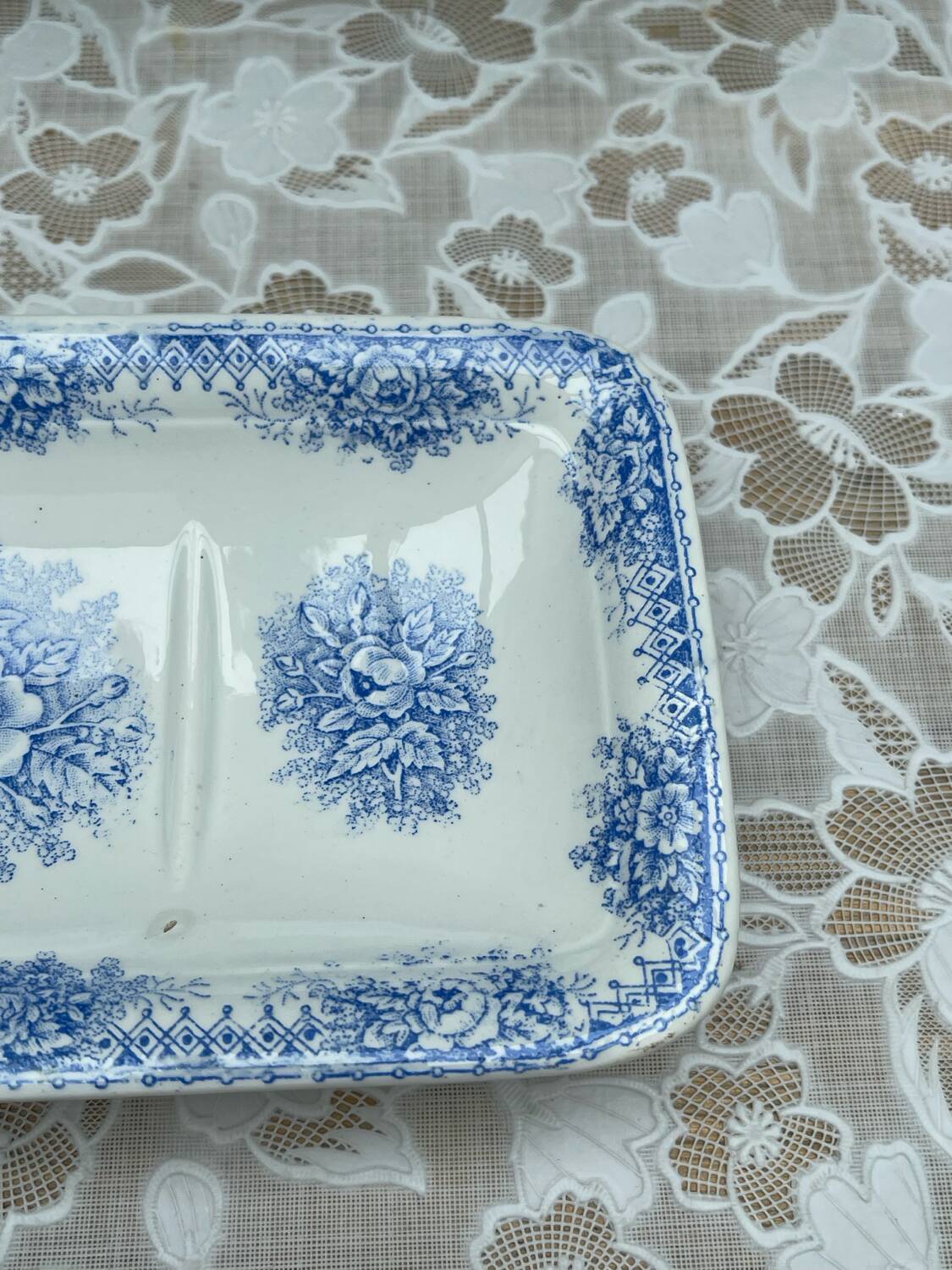 Sainte Amandinoise Toilet Bowl + Soap Dish / Brush Model J