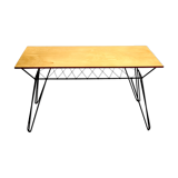 Table basse en bois et en métal