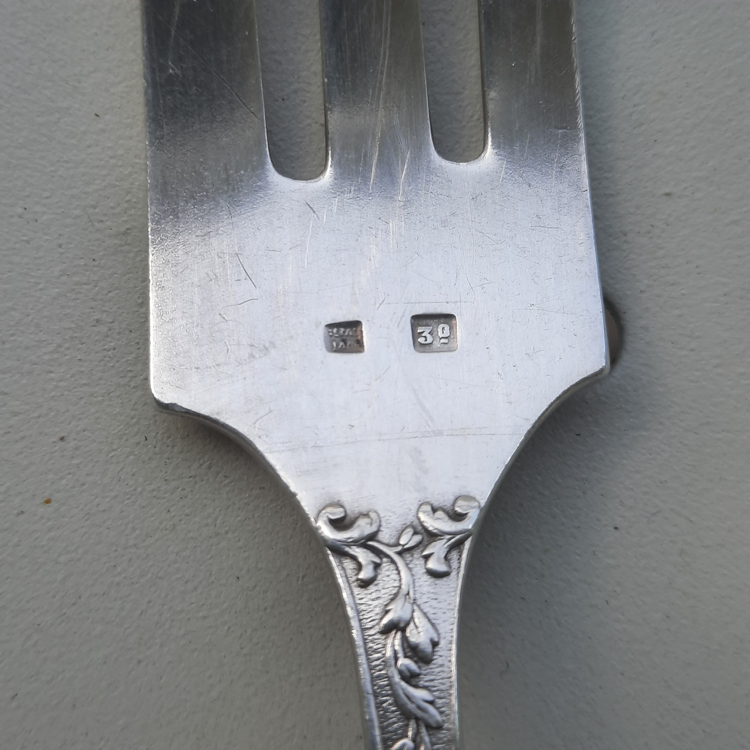 Solid silver collector's cutlery