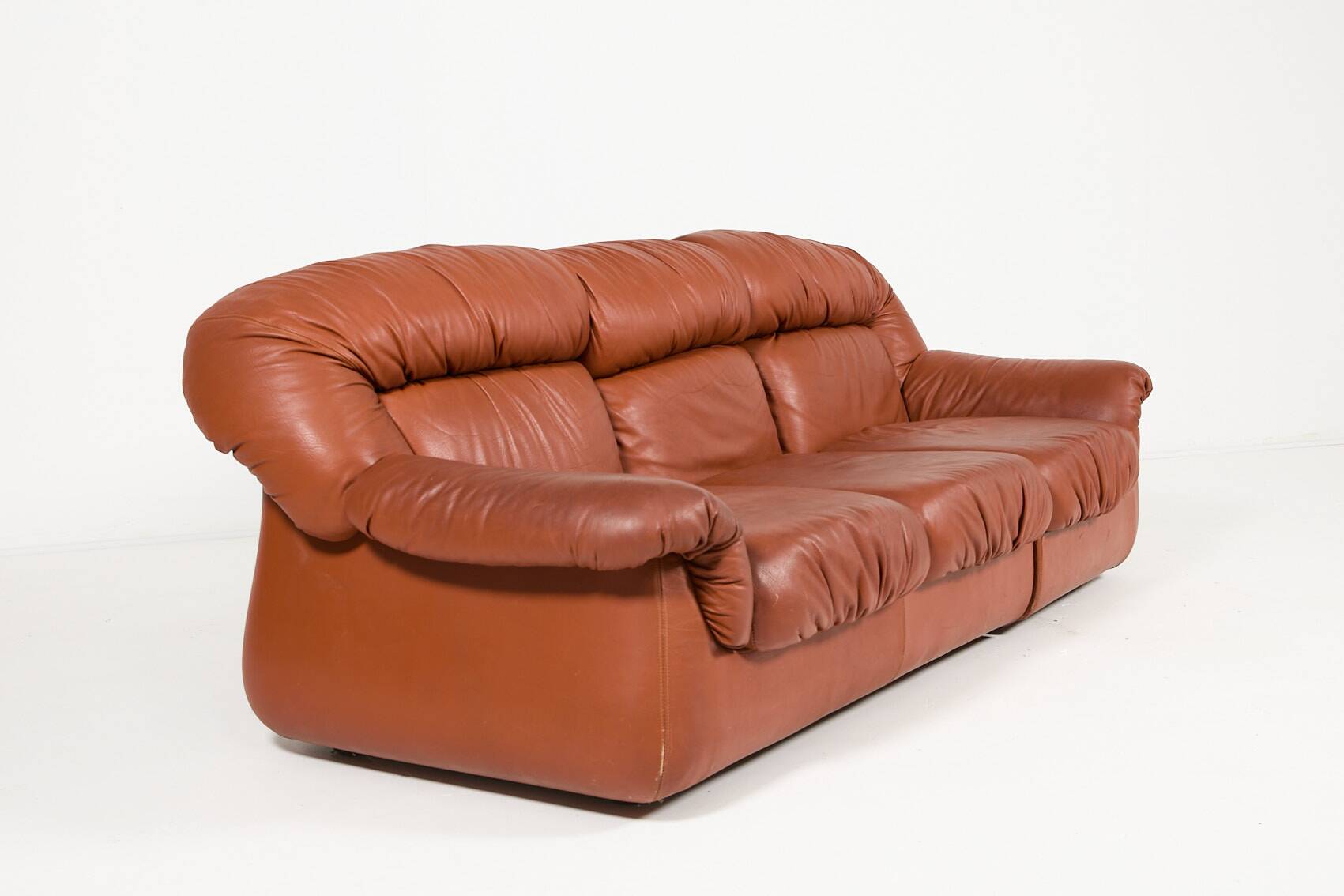 Canapé sectionnel vintage en cuir cognac au design italien des années 1970