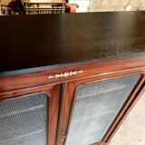 Transition showcase in restored mahogany veneer