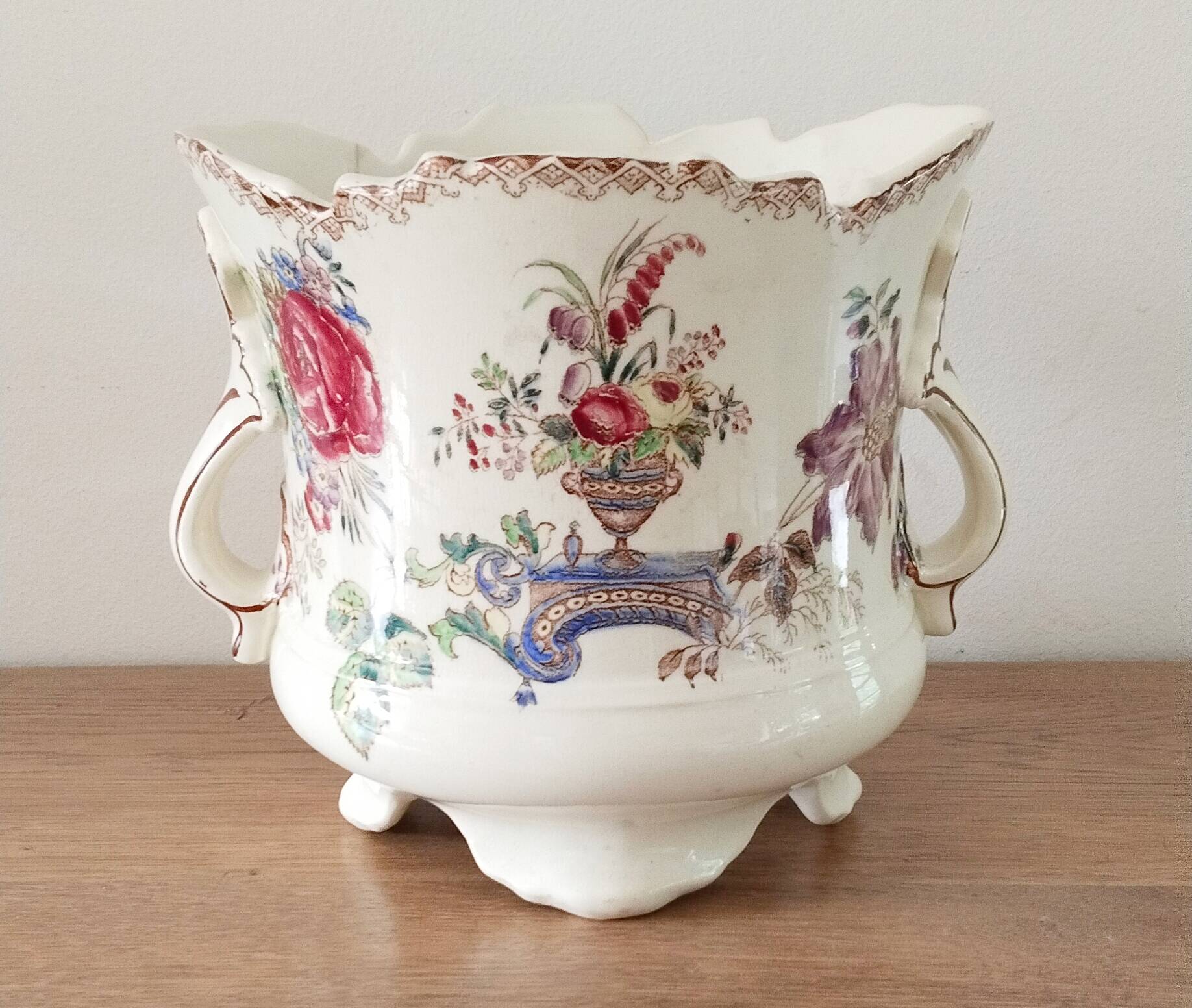 Flowerpot or planter, bowl, earthenware centerpiece