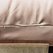Fauteuil en tissu beige 70s vintage moderne